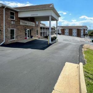 Schmidt's Creek Hotel