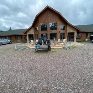Boulder Bear Motor Lodge
