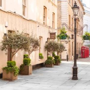 Hotels near Royal Opera House - Fielding Hotel