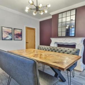 Luxury Spacious Pad with Games Room