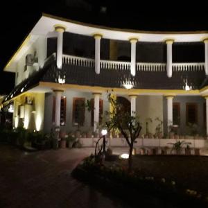 The Exclusive House