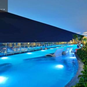 HANZ Business Suite The Song Grand Residence