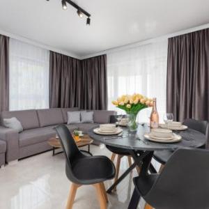 Sun Towers Lux Apartments by Renters Prestige