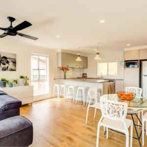 Fin and Tonic by Experience Jervis Bay