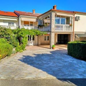 Apartment Lucija