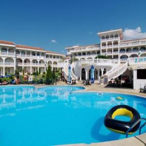 Lazur 1-5 Apartments Complex