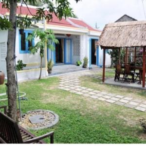 Local Beach Homestay