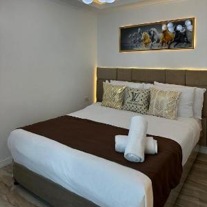 The Minimalist Studio with Balcony