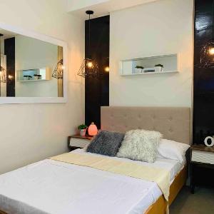 Lovely studio type condo at the heart of the city