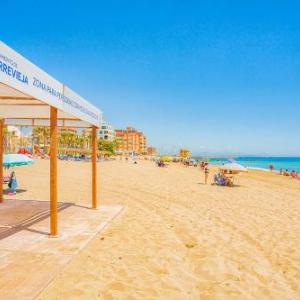 100 Sunshine Beach - Alicante Holiday