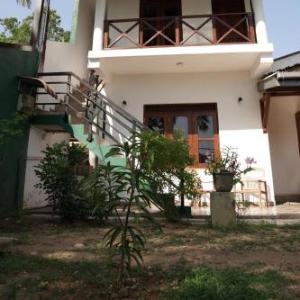 Surf Nest Hiriketiya