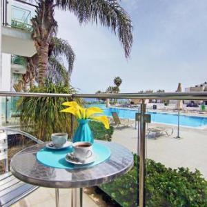 ALICIA - Coralli Beachfront Apartment