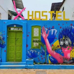 Xhostel