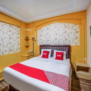 OYO 90975 Gior Inn