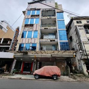 OYO 90952 Hotel Grand Sirao