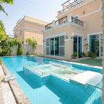 Keysplease 4 Bed Villa Jacuzzi & pool Jumeirah park Dubai