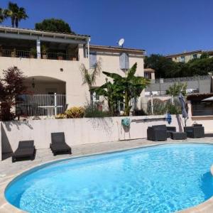 ADRECH - 3 pieces Piscine partagee - SUD6001