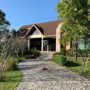 THAN Getaway Cottage: Private Lake Pakchong 2-8+
