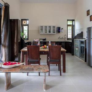 Wild Orchid by StayVista a hill-view villa