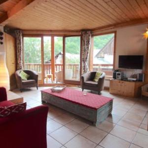 Chalet 4 pieces 8 pers. expose Sud-Ouest avec parking - FR-1-263-517