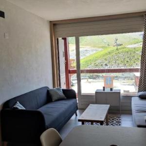 Appartement rénové ski aux pieds balcons 3 pièces pour 8 pers.