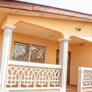Full AirCon- 3Bed Villa- A c- WiFi- HotWater