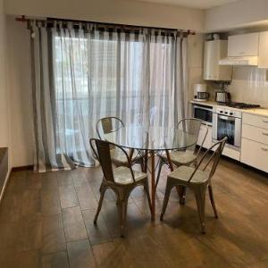 Monoambiente moderno con balcón al frente - Zona Río