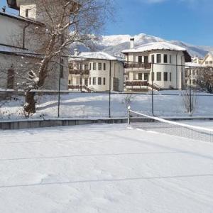 Pinerose Resort
