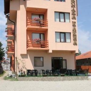 Family Hotel Elena