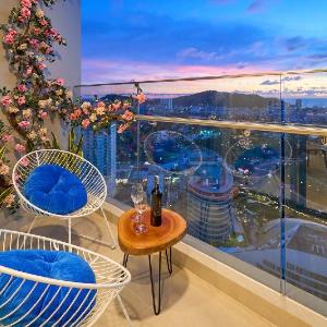 THE SONG- Luxury  Apartment view beach and city