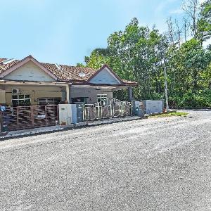 OYO Home 90584 Dz Homestay Bukit Setongkol