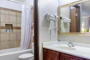 Rodeway Inn near Ft Huachuca, Sierra Vista