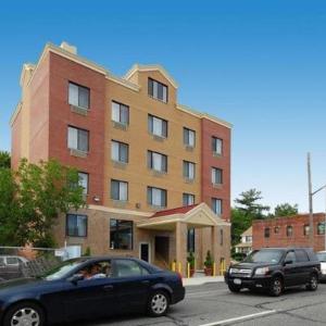 Hotels near Belmont Park Racetrack - Quality Inn Floral Park