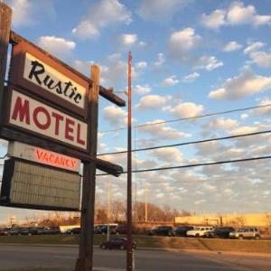 Rustic Motel Rolla