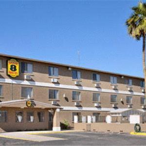 Super 8 by Wyndham Lake Havasu City