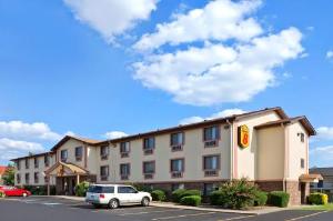Super 8 by Wyndham Russellville, Russellville