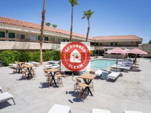 The Infusion Beach Club, Palm Springs