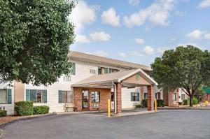 Super 8 by Wyndham West Memphis, West Memphis