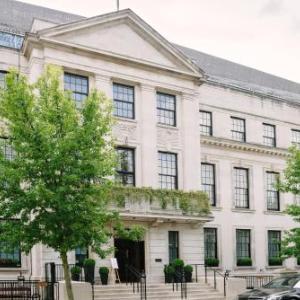 Hotels near Victoria Park London - Town Hall Hotel & Apartments