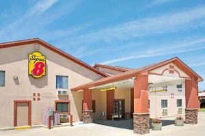 Super 8 by Wyndham Longmont/Del Camino, Longmont