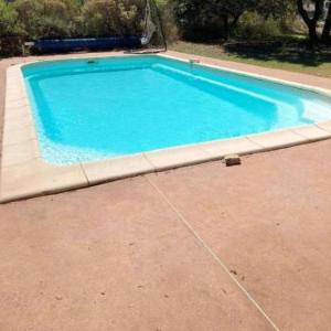 Chalet d'une chambre avec piscine partagee et jardin amenage a Cornillon Confoux