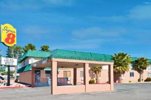 Super 8 by Wyndham Alamogordo, Alamogordo