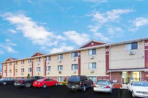 Super 8 by Wyndham Kenosha/Pleasant Prairie, Kenosha