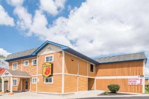 Super 8 by Wyndham Columbus, Columbus