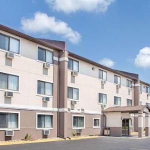 Boarders Inn & Suites by Cobblestone Hotels Waterloo