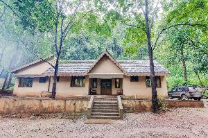 Old Magazine House - Jungle Lodges, Castle Rock
