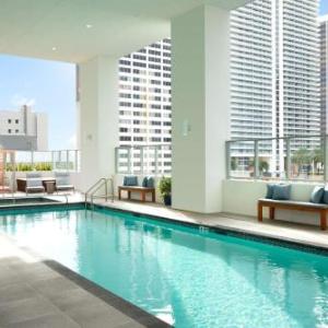 ZeyZey Miami Hotels - YOTELPAD Miami