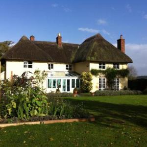 Salisbury Arts Centre Hotels - Gunville House B&B