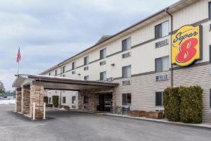 Super 8 by Wyndham Kalispell Glacier National Park, Kalispell