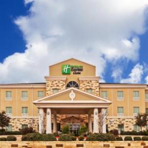 Holiday Inn Express & Suites Brady